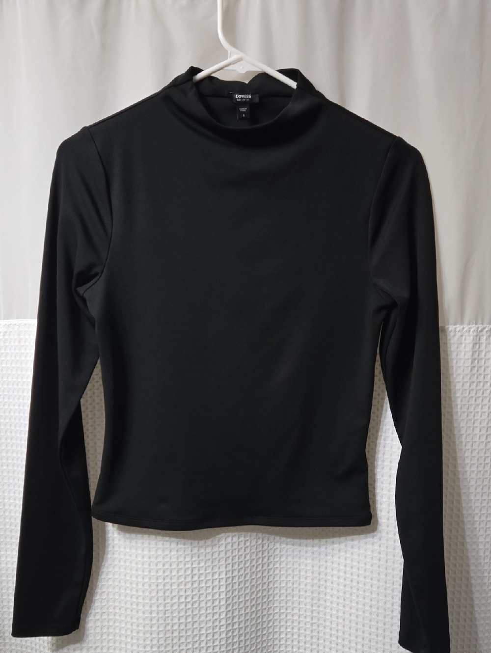 Express Body Contour Women’s Black Mock Neck Long Sleeve Top